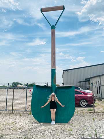 Largest Shovel in Texas.